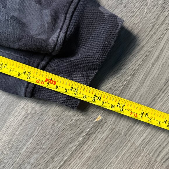 Lululemon Women's Scuba High-Rise French Terry Jogger - Black Camo - Picture 9 of 9